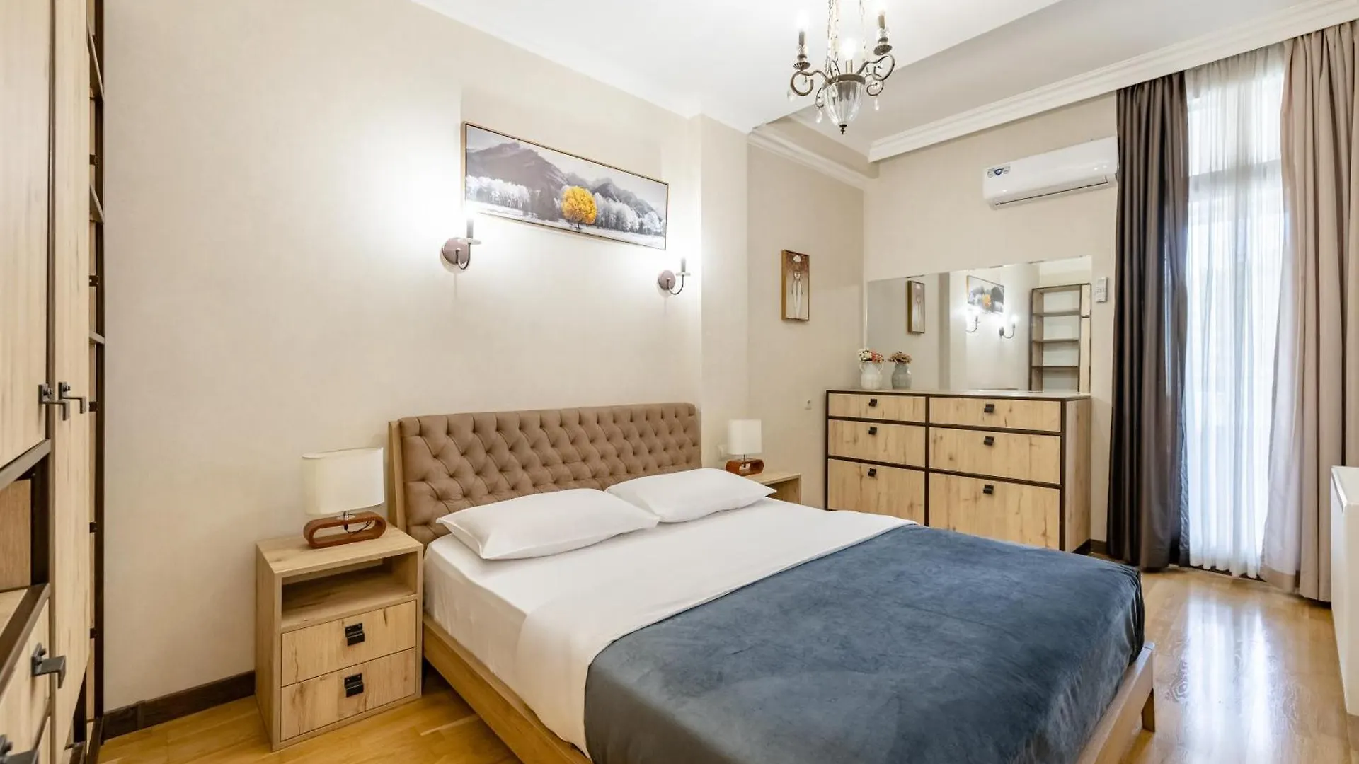 טביליסי Flawless Two-Bedroom Apartment